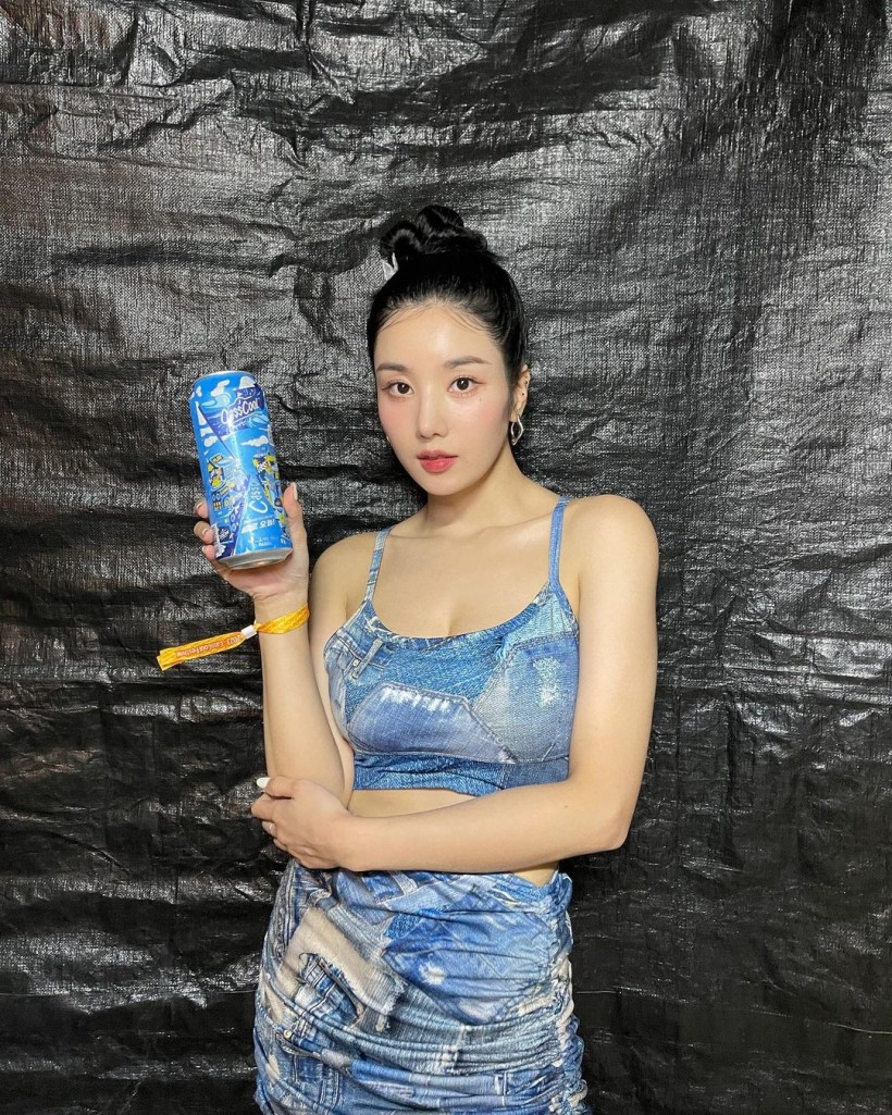 Kwon Eunbi Gains New Moniker, Continuous Popularity After 'Waterbomb Festival' 