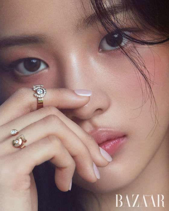 NewJeans Minji exudes ‘alluring aura’ after wearing luxury jewelry