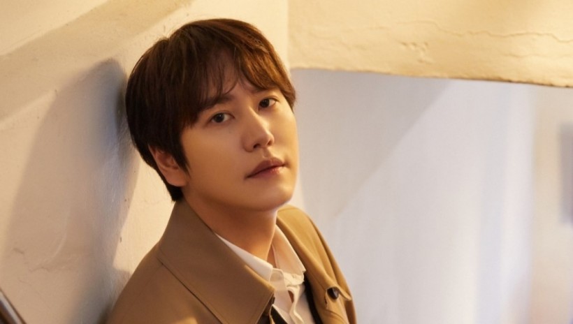 Super Junior Kyuhyun Injured by Assailant Backstage + Antenna Releases Official Statement
