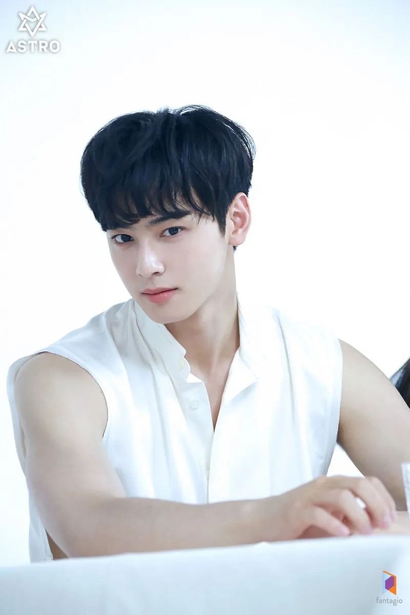 'Cha Eun Woo' of 4th-Gen K-pop? K-Netz React to THIS Idol Being Compared to ASTRO Member
