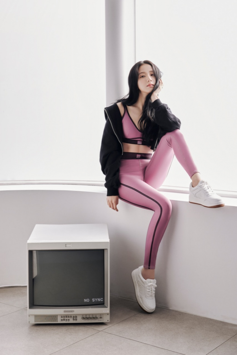Jisoo is New 'It' Girl? BLACKPINK Member Goes Viral for THESE Photos in Dazzling Pictorial