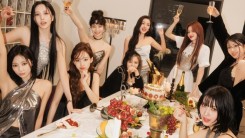 TWICE Secures First-Ever #1 in Billboard 200 +  Joins THESE Two Global Girl Groups in Feat