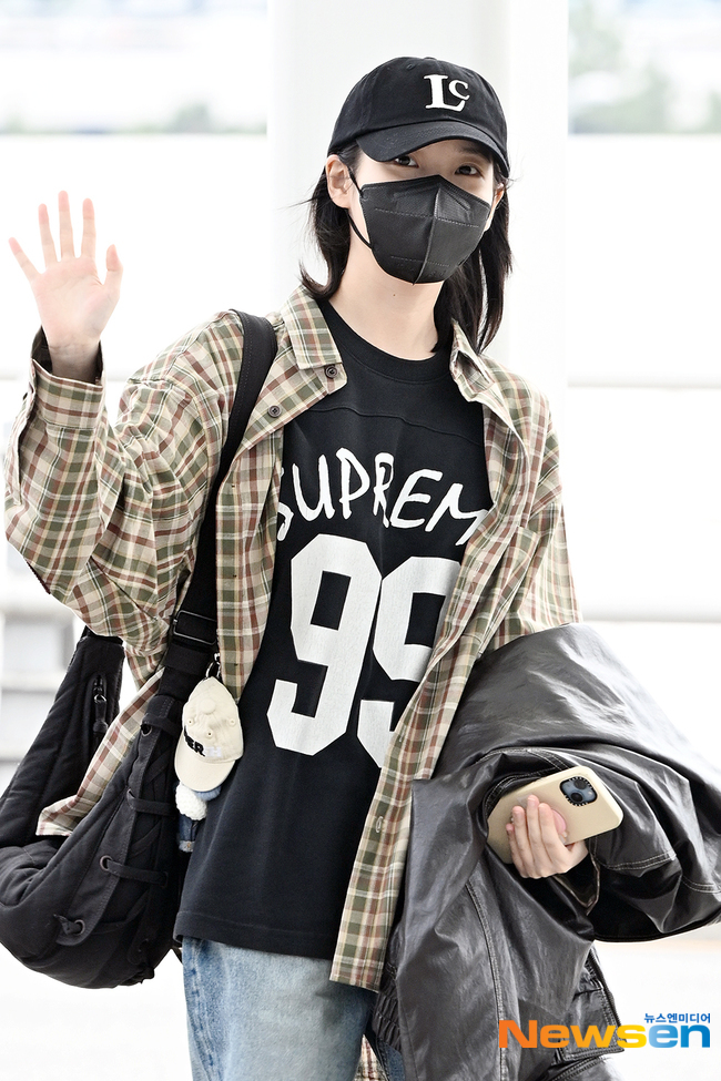 IU Turns Heads At Airport For Her Newest Fashion, Styling: 'She's Korea's Princess'