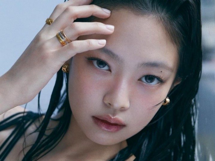BLACKPINK Jennie Stuns In New Pictorial, Leaving BLINKs Head Over Heels: 'She's Got Insane Face Card'
