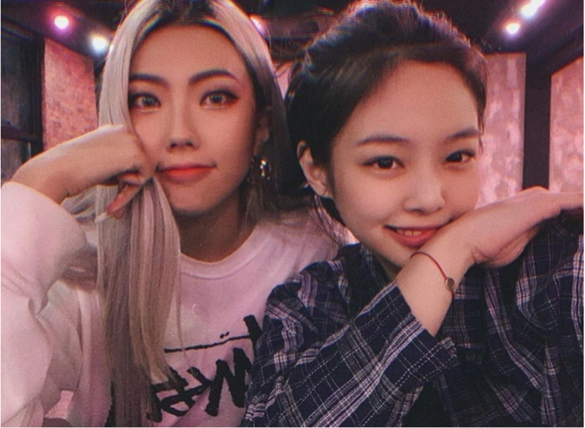 Simeez She is  BLACKPINK Jennie's best friend and appeared on the show Street Woman Fighter