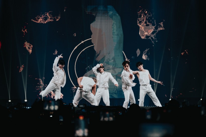 ONEUS in Kuala Lumpur lit up the night with fan-favourites!