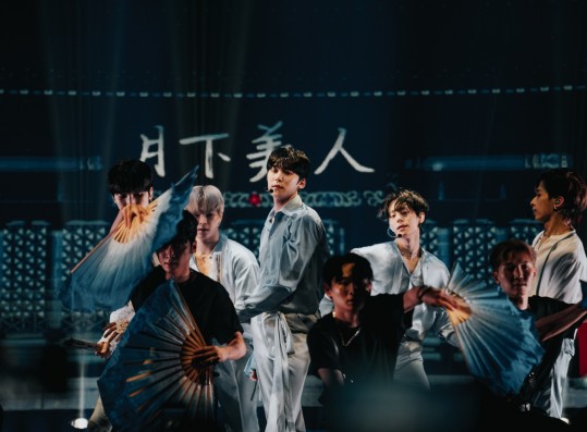 ONEUS in Kuala Lumpur lit up the night with fan-favourites!