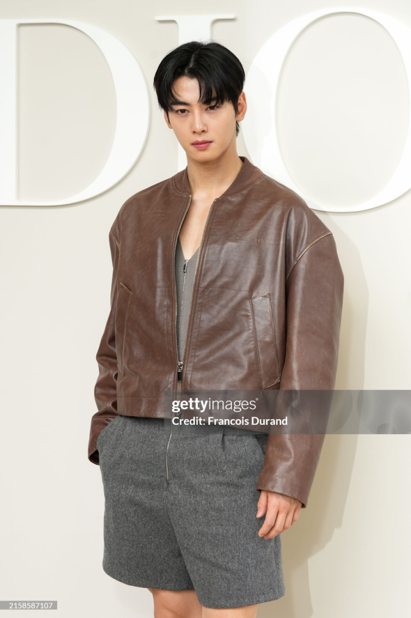 ASTRO Cha Eun Woo's Outfit At Paris Fashion Week Leaves Netizens Unimpressed: 'WTH DIOR'