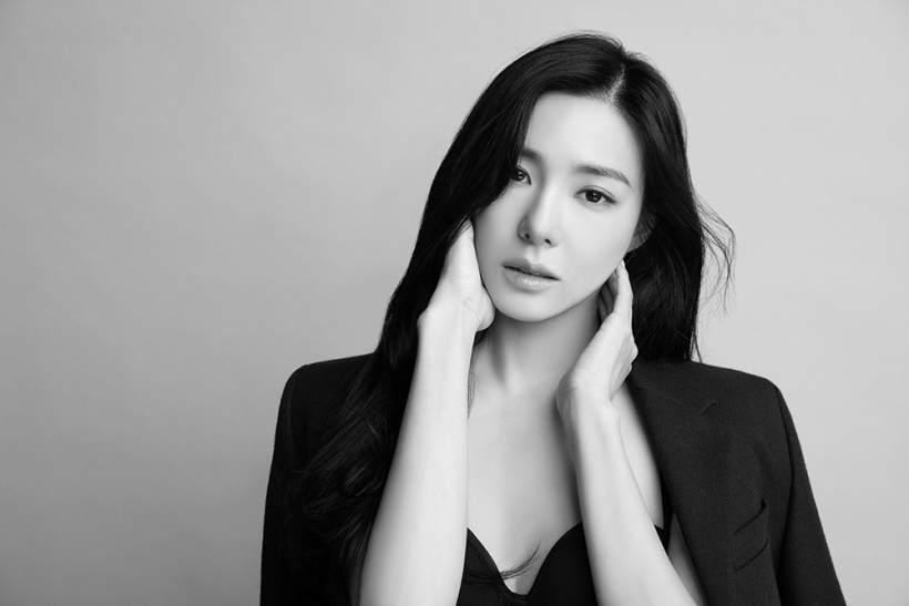 SNSD Tiffany Hints at Reason for Leaving SM: 'I Don't Want To Be Something Someone Told Me To Do'
