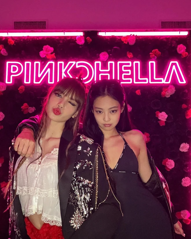 Did Lisa 'Diss' Jennie & BLACKPINK in 'ROCKSTAR'? Here's Why People Think So
