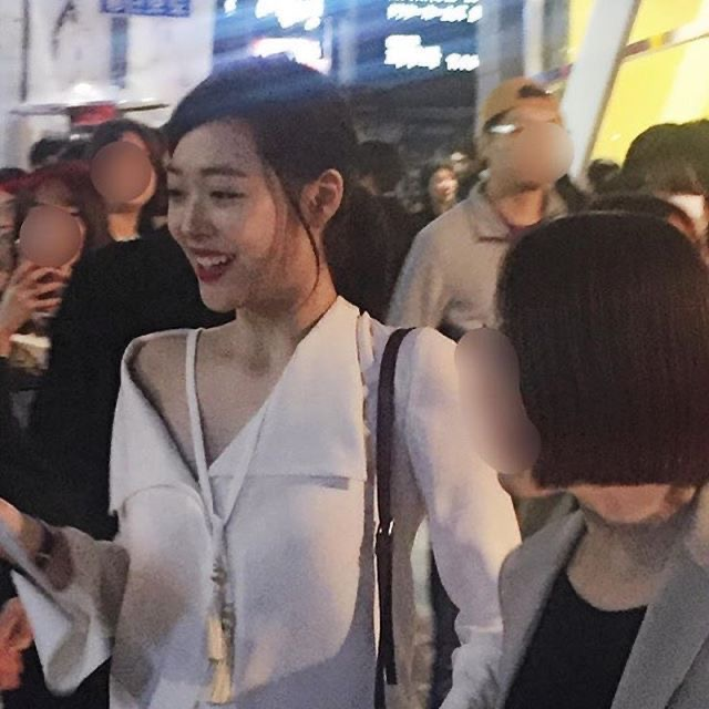 Late Sulli's Past Photos Reminisced By K-pop Fans: 'Her Smile Was So Pretty'