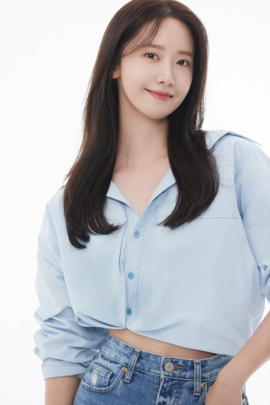 SNSD YoonA Is 'Not Pretty Enough' to be Called 'Legendary Visuals'? Icon Sparks Debate 