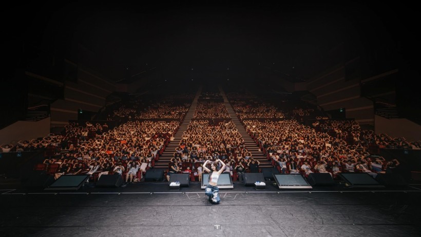 Soojin 'Snubbed' By 'Fans' In Concert Group Photos: 'Is It That Hard To Give Respect?'