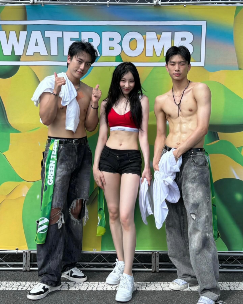 Lee Chaeyeon Goes Viral For Her Stunning Figure During 2024 Waterbomb Busan Performance