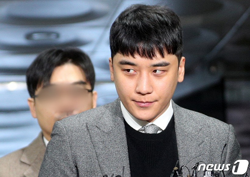 Seungri Denies Rumor of Picking Up Girls in Bali, Reveals Real Identity of the Woman in the Photo