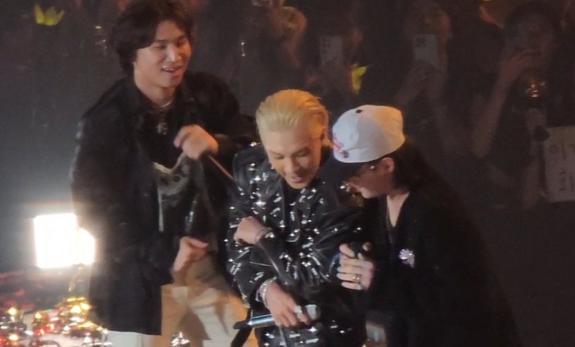 [VIDEO] BIGBANG Reunites as Full Group During Taeyang’s Concert 