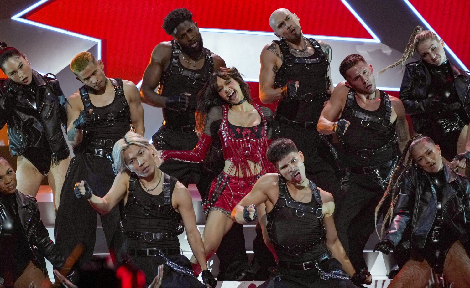 Lisa Devours 2024 VMAs With Fierce Performance of ‘Rockstar,’ ‘New Woman’ 