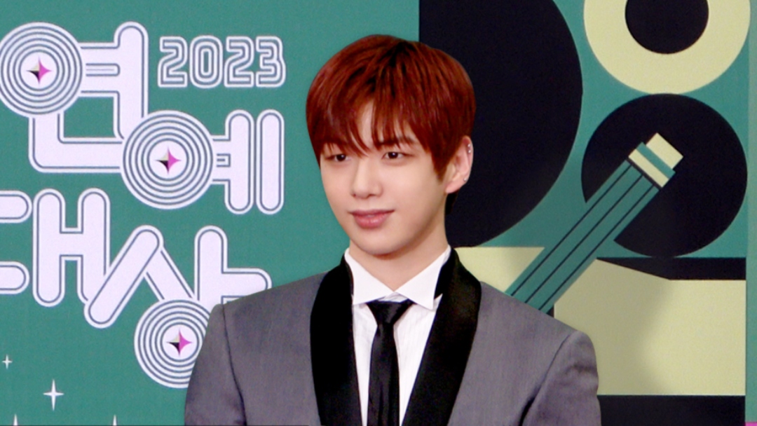 Kang Daniel Reveals Being In Touch With WANNA ONE Members + Shares Thoughts on Possible Reunion