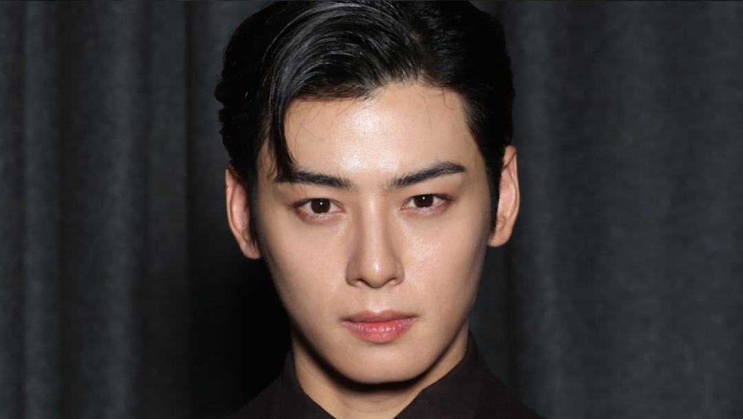 ASTRO Cha Eun Woo Has AROHAs Fainting Due To His Dashing Looks At Paris Fashion Week — See Photos Here!