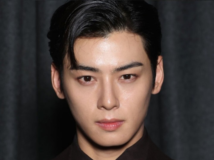 ASTRO Cha Eun Woo Has AROHAs Fainting Due To His Dashing Looks At Paris Fashion Week — See Photos Here!