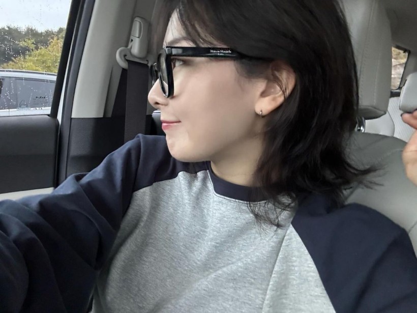 Red Velvet Seulgi's New Short Hair Has Everyone Crushing On Her: 'She's So Chic'