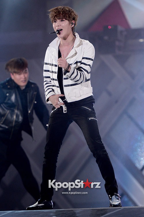 Shinee S Taemin Performance At Dream Concert Photos Kpopstarz