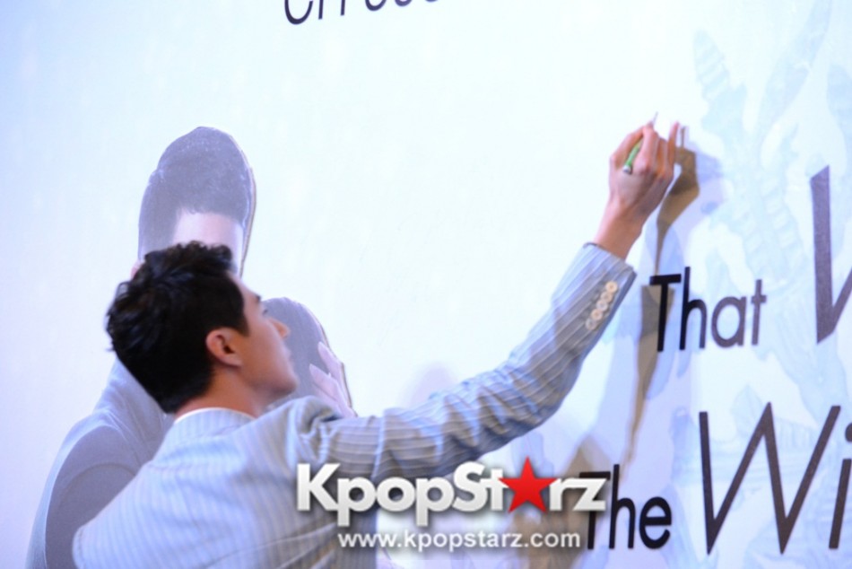 Jo In Sung looks Charming at Malaysia Meet and Greet with the Fans