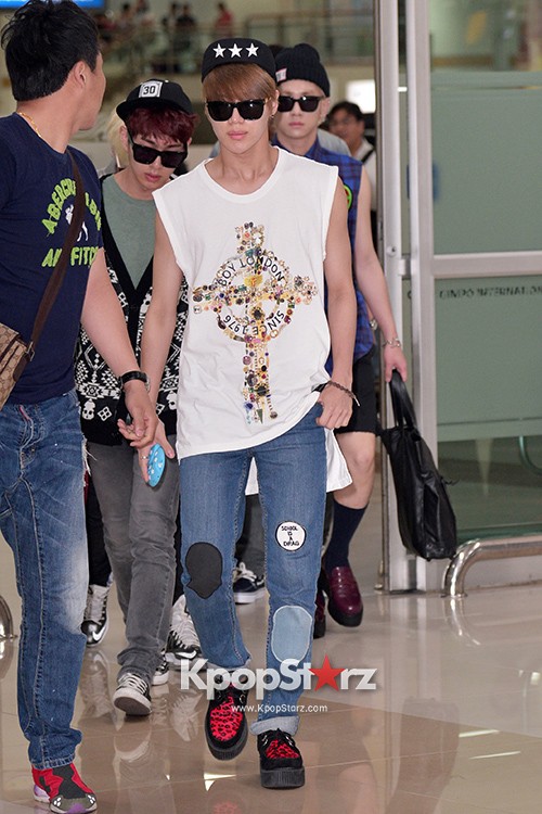 Airport Style: SHINee Returning to Korea from Japan on June 21, 2013 ...