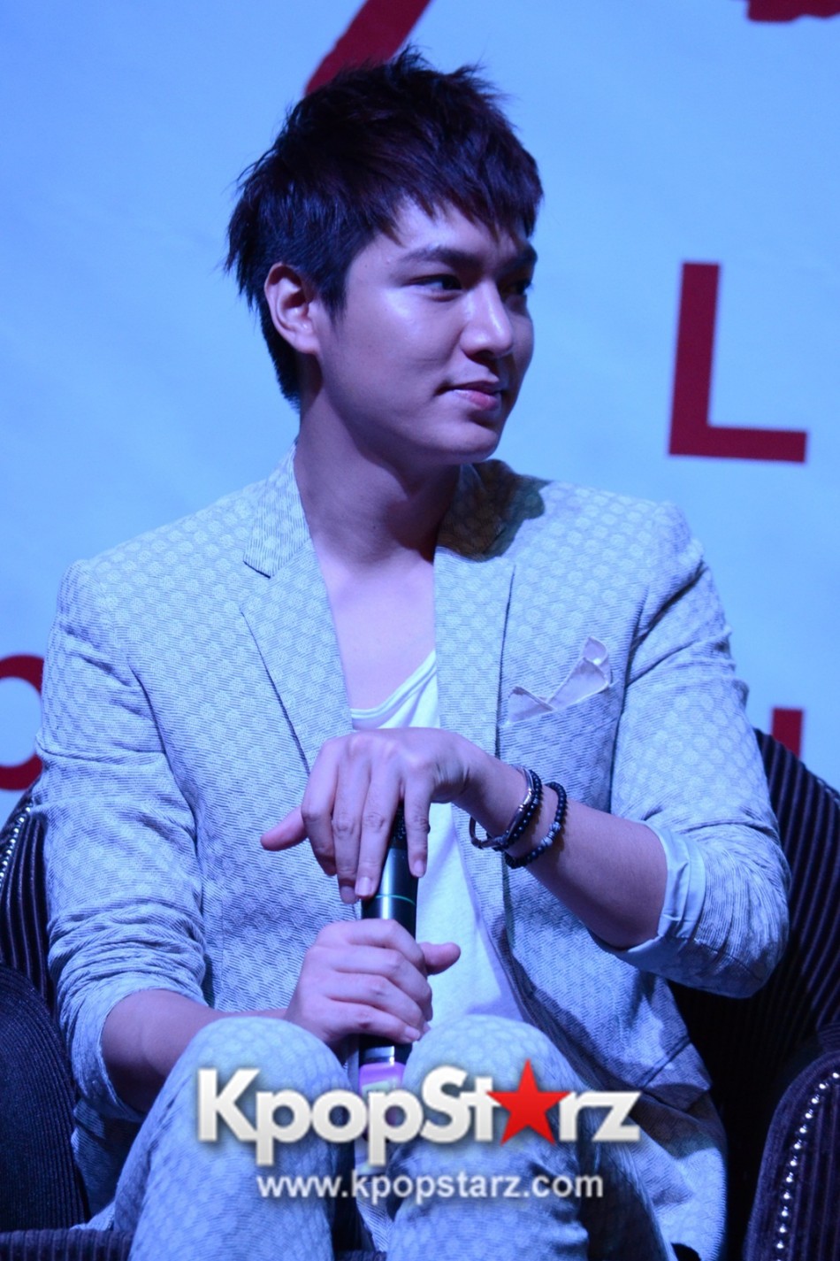 Charismatic Lee Min Ho At His Global Tour In Malaysia Press Conference Photos Kpopstarz 