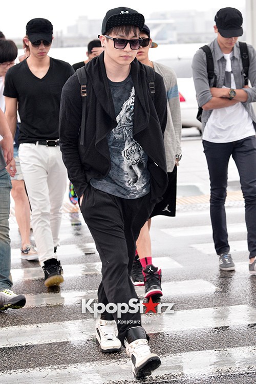 Airport Style: ZE:A Leaving for Fan Meeting in Sanghai on July 13, 2013 ...