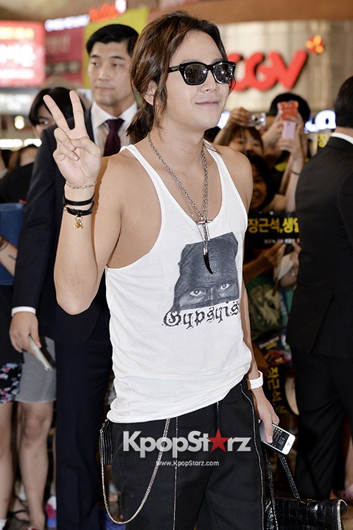 Jang Keun Suk Casual Chic While Leaving for Birthday Ceremony with Fans ...