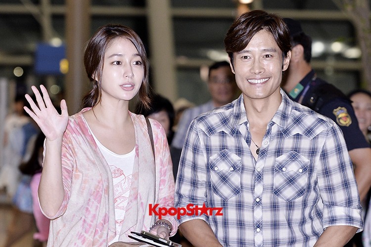 Lee Byung Hun-Lee Min Jung Casual Fashion Leaving for Honeymoon In Maldives  - Aug 12, 2013 [PHOTOS] | KpopStarz