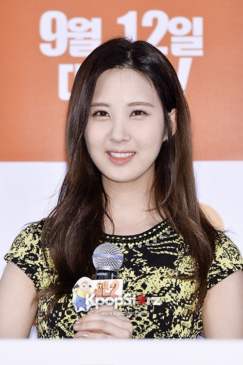 Girls Generation's Seohyun Fancy Gold and Black Dress at 'Despicable Me ...