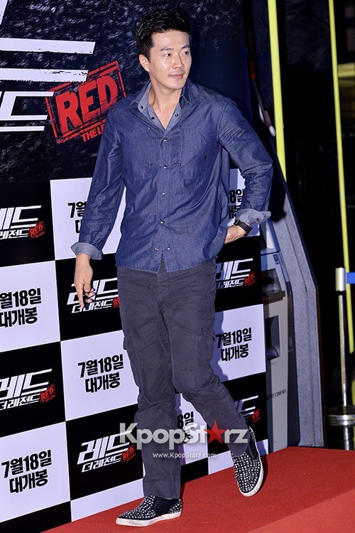 Kwon Sang Woo, Jung Woo Sung, Lee Jung Jae Attend 'RED2' VIP Premiere ...